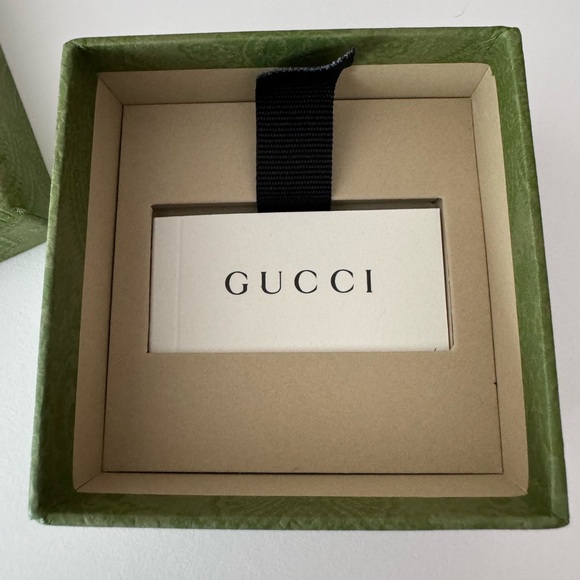 💚Interlocking G Ring - Size 12 (US size 6)💚 - Picture 5 of 6